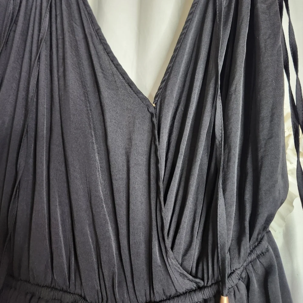Free People Black Bea Tassel Sleeveless Romper Shiny Sz Medium Open Back - Picture 4 of 9